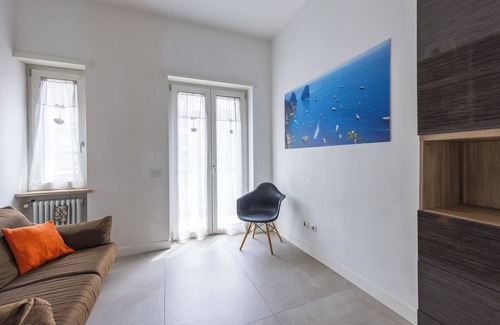 Naples City Centre Apartment | Malta Modern and Lovely Flat with parking