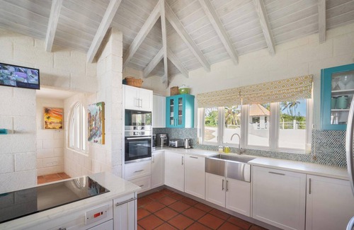 Long Bay Villa | Maltese Falcon Villa 4bd by ZenBreak