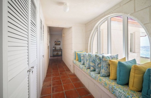 Long Bay Villa | Maltese Falcon Villa 4bd by ZenBreak