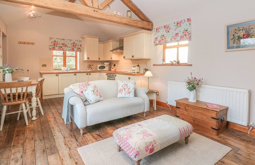 Bispham Green Cottage | Maltkiln Cottage At Crook Hall Farm