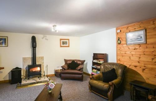 Whitchurch House | Maltkiln Court