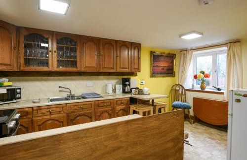 Whitchurch House | Maltkiln Court