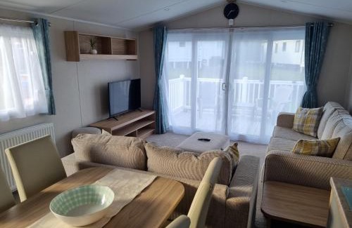 Shanklin House | "Malton" LG27 Pet Friendly