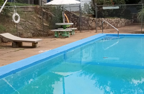 Branson Cottage | Mama Bear Cottage 23 min to Silver Doller city