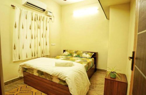 Madipakkam Apartment | Mama Rose Homestay in Palikarnai