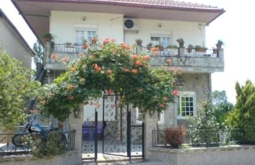Fanari Apartment | Mama Sofia's house