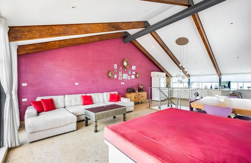 Neve Tzedek Apartment | MAMAD, Penthouse & Jacuzzi in Neve Tzedek by FeelHome