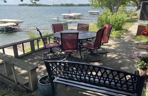 Spirit Lake Cottage | Mama’s Sunset Boathouse on Big Spirit Lake