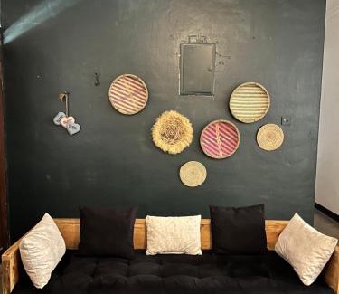 Mwanza House | Mambo & Jambo Homestay