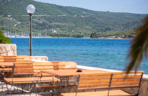 Cres Bed & Breakfast | Mamin san