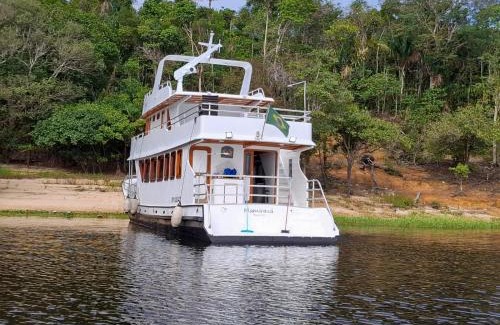 Ponta Negra Boat Rental | Mamirauá Barco Hotel