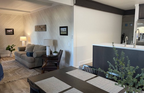 Mammoth Lakes Condo | Mammoth 1849 Condo, next to Canyon Lodge