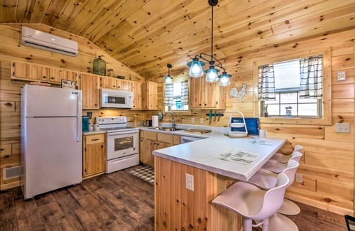 Mammoth Cave Cabin | Mammoth Cave Cabin Rentals 5 - 12.8 miles from Mammoth Cave National Park