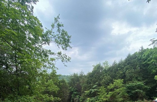 Horse Cave Apartment | Mammoth Cave Campsite Bliss
