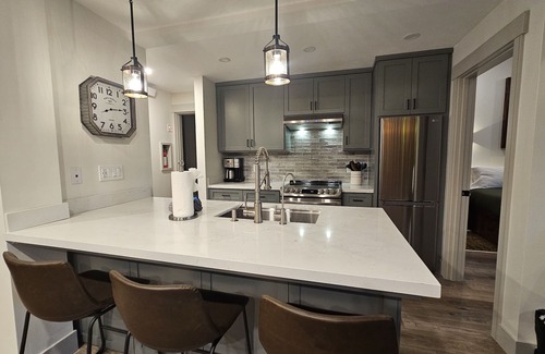 Woodwinds Condo | Mammoth Lakes Condo-Newly remodeled-Sleeps 8