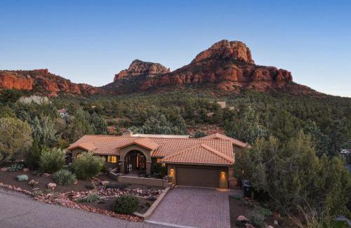 Sedona House | Mammoth Rock Splendor Family Home-Close to town, Huge Spa & Game Room