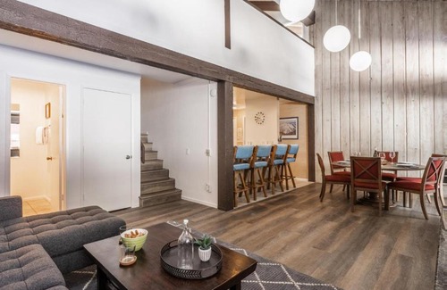 Mammoth Lakes House | Mammoth Ski and Racquet 71