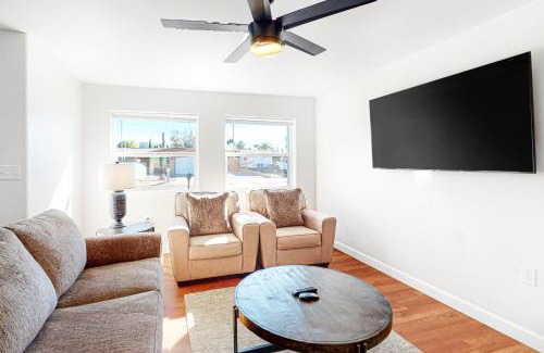 Tucson House | Manassas Place