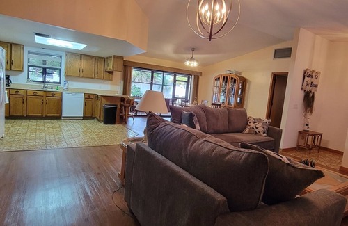 Rocky Point House | Manatee Pocket Place