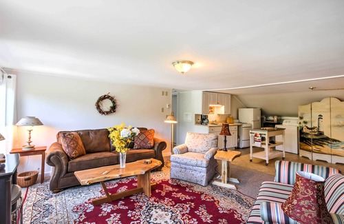 Manchester Center Apartment | Manchester Center Retreat w/Mtn View, Near Skiing