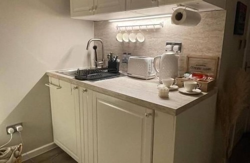 Cheetham Hill Apartment | manchester modern signature studio