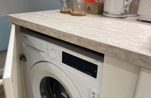 Cheetham Hill Apartment | manchester modern signature studio