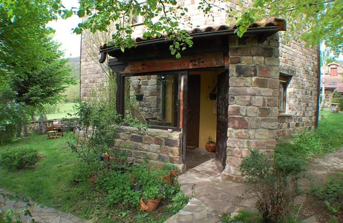 Valberzoso Cottage | Mandala Garden, Rural House "Valle de Brezos" - Montaña Palentina