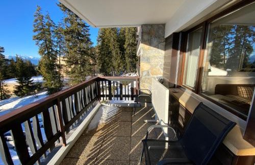 Busserach Apartment | Mandarin B17