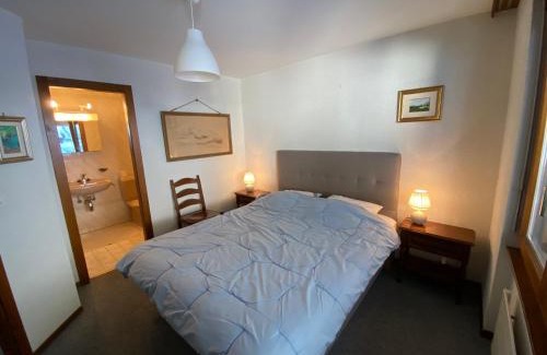 Busserach Apartment | Mandarin B17