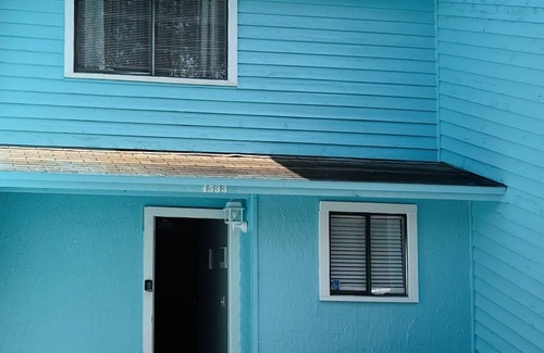 Southside House | Mandarin Cheerful 2 Bedrooms Townhouse w/fireplace