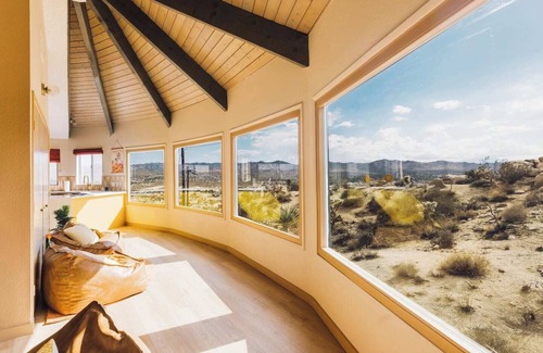Yucca Valley House | Mandarin Escape: Views|Hot Tub|Boulders