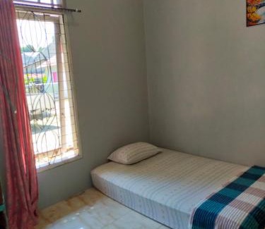 Padang Resort | Mandeh Guesthouse Padang