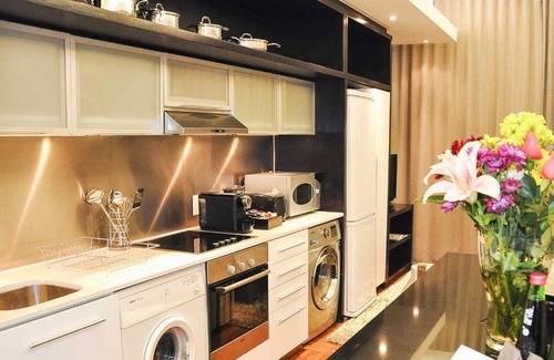 Cape Town City Centre Apartment | Mandela Rhodes Place Studio 603