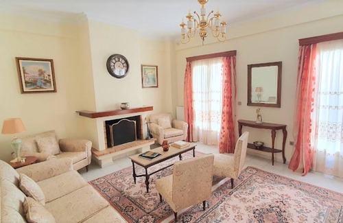 Zavlani Apartment | MANDO PATRASSO - Classical apartment in the center of Patras