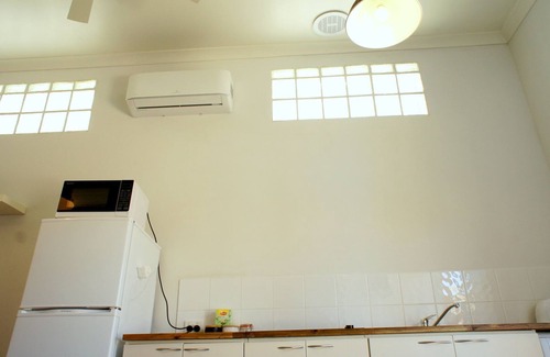 Greenfields House | Mandurah cozy holiday self contained granny flat