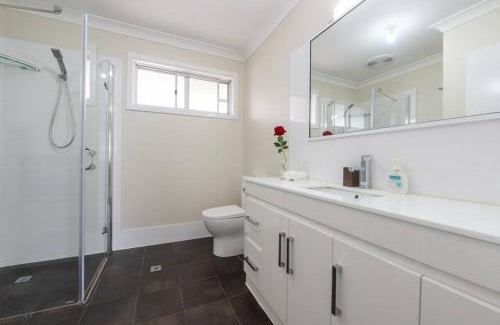Wannanup House | Mandurah Island Retreat