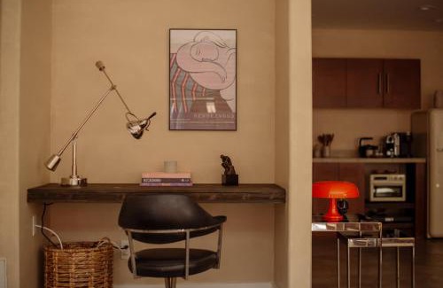 West Hollywood Bed & Breakfast | Mane & Saddle Loft