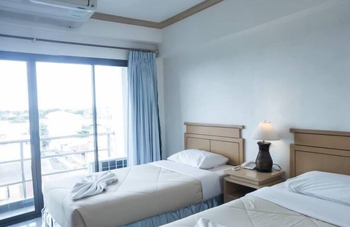 Nai Muang Hotel | Maneerote Hotel Surin