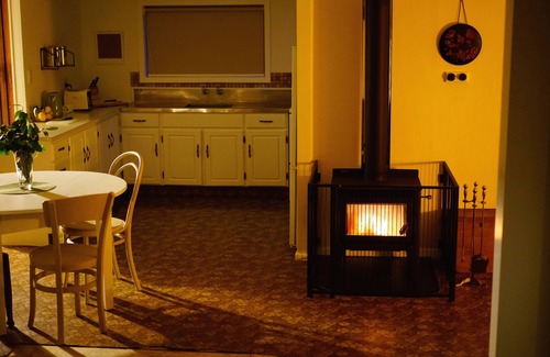 Western Lake Cottage | Manganui Cottage - Western Lake, South Wairarapa