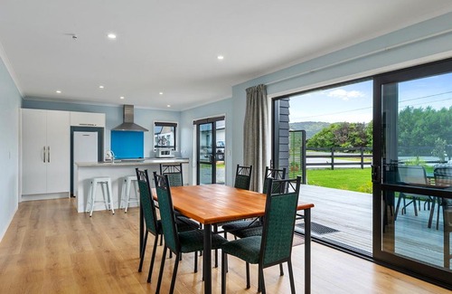 Mangawhai Heads House | Mangawhai Monarch - Mangawhai Heads Holiday Home