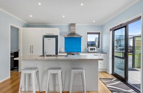 Mangawhai Heads House | Mangawhai Monarch - Mangawhai Heads Holiday Home