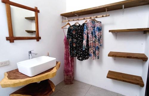 El Paredon House | Manglare