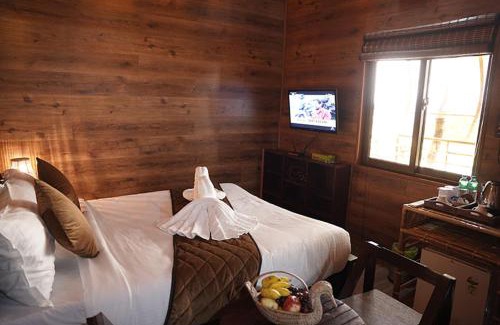 Vaikam Resort | Mango Meadows