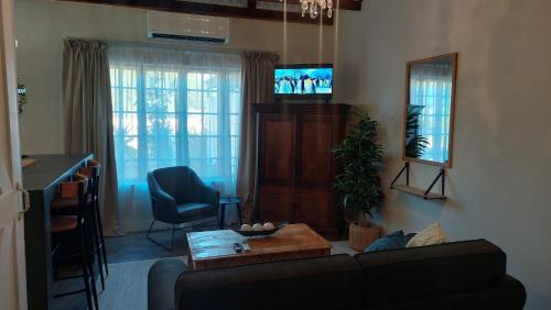 Beaufort West Apartment | @Mango's