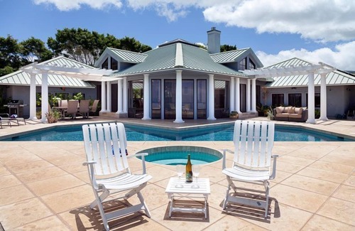 Kamuela House | Mango Sunsets: Gorgeous Oceanview Estate w/Private Pool, Spa & AC