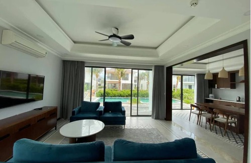 Duong To House | MANGO VILLA -PRIVATE POOL- OCEAN VIEW