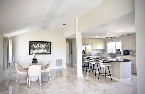 Tampa Apartment | Mangroves home