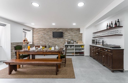 Nelas Apartment | Mangualde Contemporary Haven