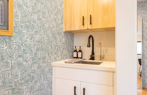 El Porto House | Manhattan Beach Getaway: Cozy Apartment to Relax