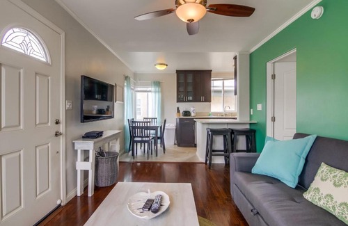 Central Mission Beach Apartment | Manhattan Shores 1B Home